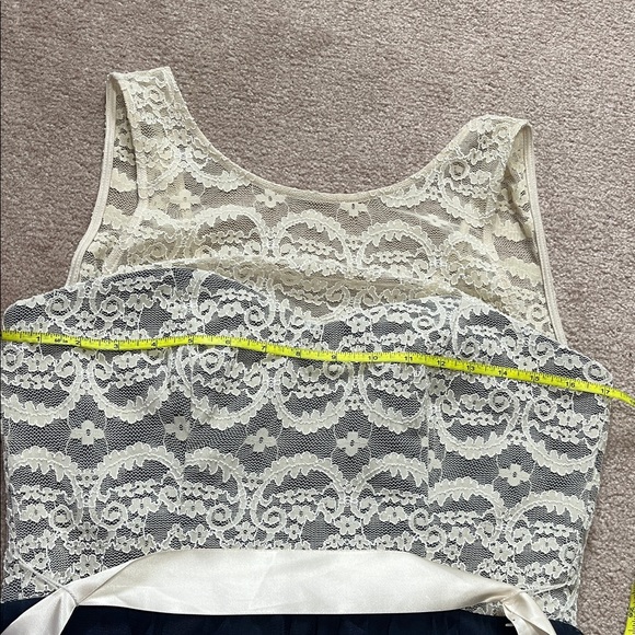 TeezeMe Blue White Lace Party Dress Size 9/10 - Picture 6 of 10
